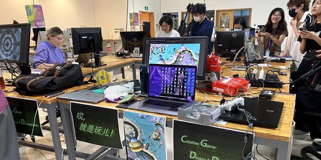 Students at a computer lab